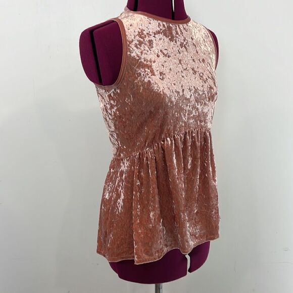 Knox Rose Dust Pink Velvet Sleeveless Top Low High style XS - Picture 2 of 10